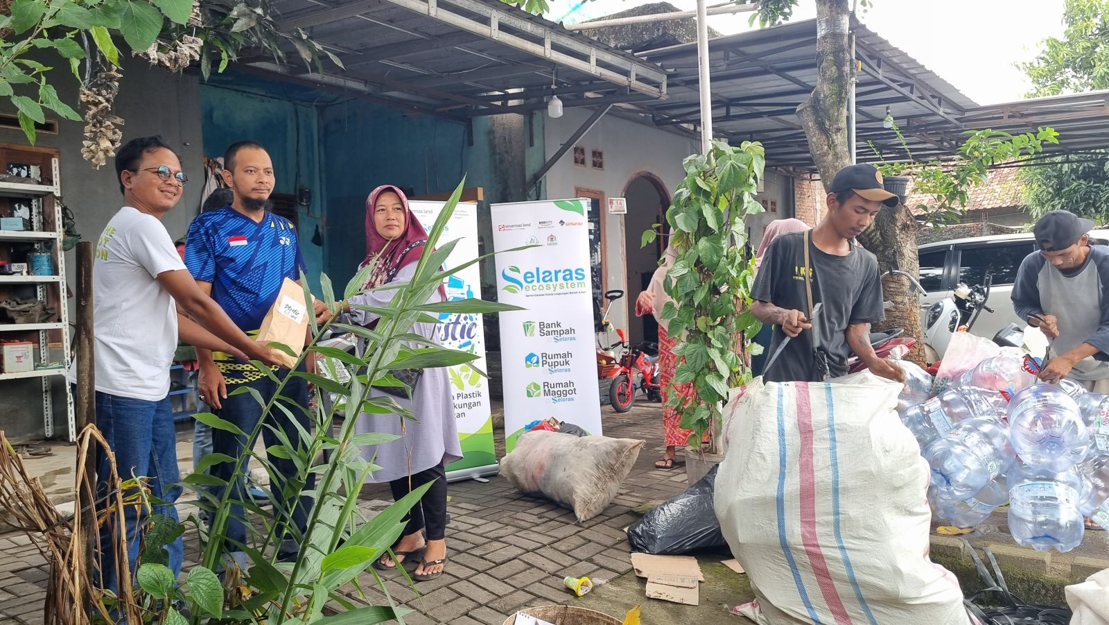 Plastic to Food - Pagedangan dan Sampora - Foto 5