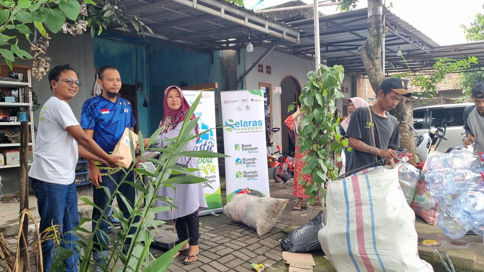 Plastic to Food - Pagedangan dan Sampora - Foto 6